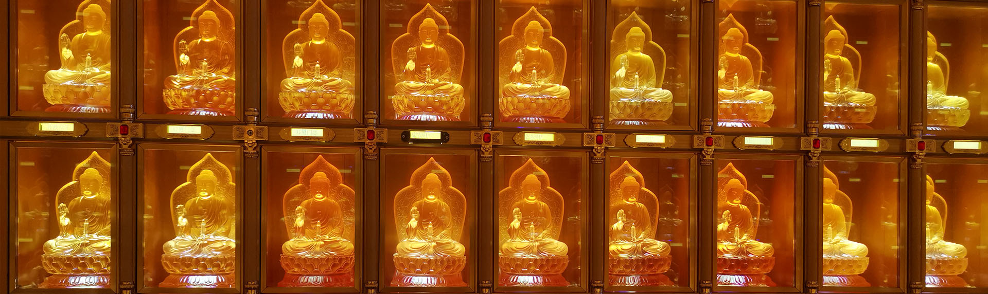 智能祈福燈,萬佛墻,骨灰存放架,功德箱,光明燈,牌位架,網上祭祀,寺院管理軟件 智能祈福燈,萬佛墻,骨灰存放架,功德箱,光明燈,牌位架,網上祭祀,寺院管理軟件